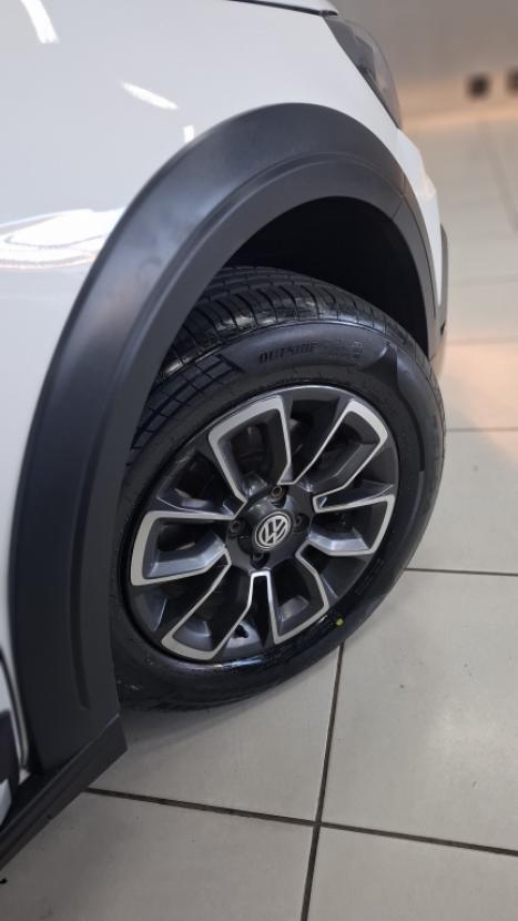 VOLKSWAGEN Saveiro 1.6 G7 CABINE DUPLA CROSS FLEX, Foto 10