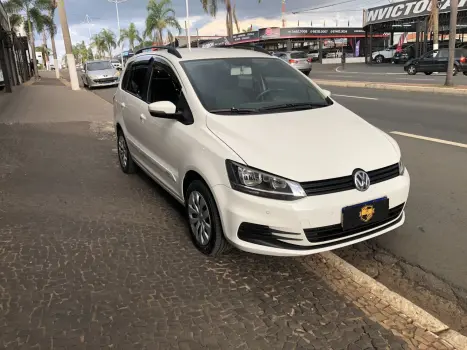 VOLKSWAGEN Space Fox 1.6 4P FLEX I-TREND, Foto 4