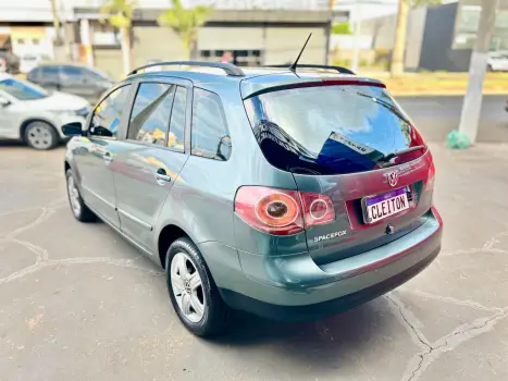 VOLKSWAGEN Space Fox 1.6 4P FLEX SPORTLINE, Foto 4