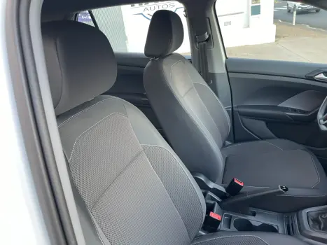 VOLKSWAGEN T-Cross 1.0 4P 200 TSI FLEX SENSE AUTOMÁTICO, Foto 16 VOLKSWAGEN T-Cross 1.0 4P 200 TSI FLEX SENSE AUTOMÁTICO, Foto 16