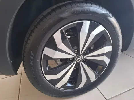 VOLKSWAGEN T-Cross 1.4 4P 250 TSI FLEX HIGHLINE AUTOMTICO, Foto 9
