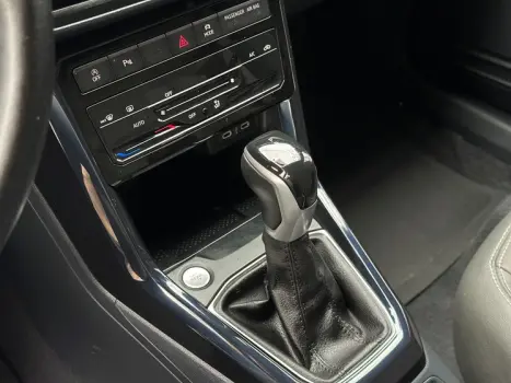 VOLKSWAGEN T-Cross 1.0 4P 200 TSI FLEX COMFORTLINE AUTOM�TICO, Foto 9