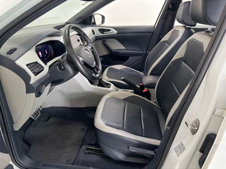 VOLKSWAGEN T-Cross 1.4 4P 250 TSI FLEX HIGHLINE AUTOMÁTICO, Foto 8 VOLKSWAGEN T-Cross 1.4 4P 250 TSI FLEX HIGHLINE AUTOMÁTICO, Foto 8