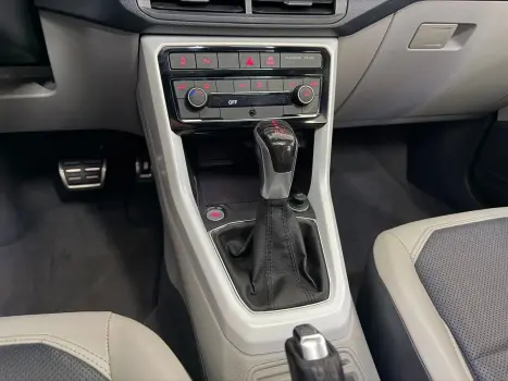 VOLKSWAGEN T-Cross 1.4 4P 250 TSI FLEX HIGHLINE AUTOMÁTICO, Foto 9 VOLKSWAGEN T-Cross 1.4 4P 250 TSI FLEX HIGHLINE AUTOMÁTICO, Foto 9