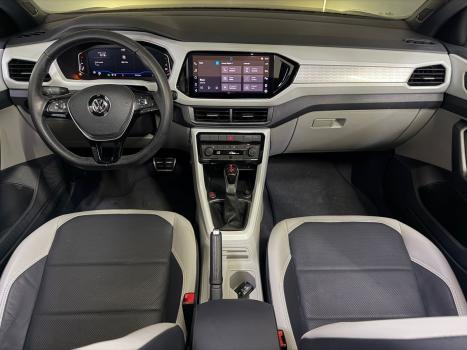 VOLKSWAGEN T-Cross 1.4 4P 250 TSI FLEX HIGHLINE AUTOMÁTICO, Foto 5 VOLKSWAGEN T-Cross 1.4 4P 250 TSI FLEX HIGHLINE AUTOMÁTICO, Foto 5