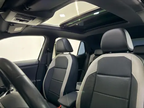 VOLKSWAGEN T-Cross 1.4 4P 250 TSI FLEX HIGHLINE AUTOMÁTICO, Foto 10 VOLKSWAGEN T-Cross 1.4 4P 250 TSI FLEX HIGHLINE AUTOMÁTICO, Foto 10