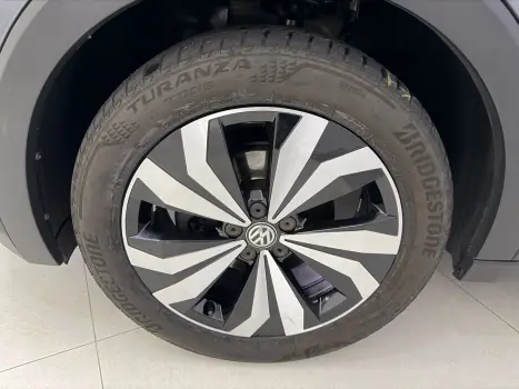 VOLKSWAGEN T-Cross 1.4 4P 250 TSI FLEX HIGHLINE AUTOMÁTICO, Foto 17 VOLKSWAGEN T-Cross 1.4 4P 250 TSI FLEX HIGHLINE AUTOMÁTICO, Foto 17