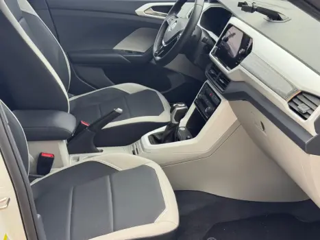 VOLKSWAGEN T-Cross 1.4 4P 250 TSI FLEX HIGHLINE AUTOM�TICO, Foto 12