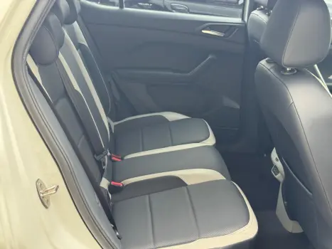 VOLKSWAGEN T-Cross 1.4 4P 250 TSI FLEX HIGHLINE AUTOM�TICO, Foto 15