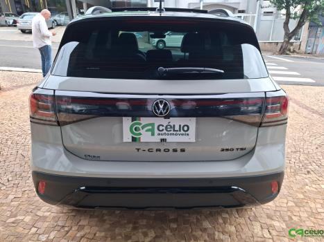 VOLKSWAGEN T-Cross 1.4 4P 250 TSI FLEX HIGHLINE AUTOM�TICO, Foto 14