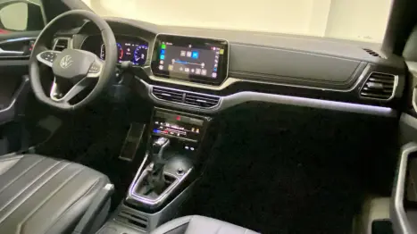 VOLKSWAGEN T-Cross 1.4 4P 250 TSI FLEX HIGHLINE AUTOM�TICO, Foto 7