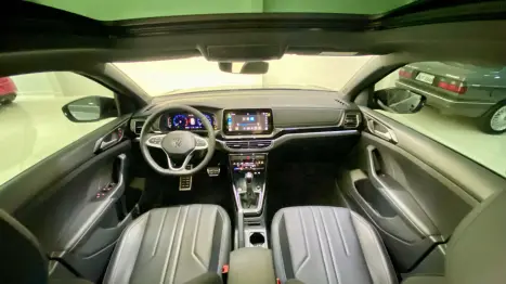 VOLKSWAGEN T-Cross 1.4 4P 250 TSI FLEX HIGHLINE AUTOM�TICO, Foto 9