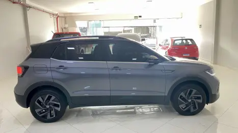 VOLKSWAGEN T-Cross 1.4 4P 250 TSI FLEX HIGHLINE AUTOM�TICO, Foto 12
