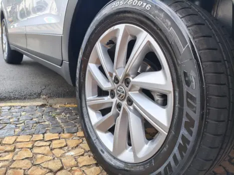 VOLKSWAGEN T-Cross 1.0 4P 200 TSI FLEX SENSE AUTOM�TICO, Foto 8