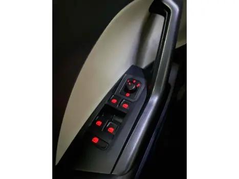 VOLKSWAGEN T-Cross 1.4 4P 250 TSI FLEX HIGHLINE AUTOM�TICO, Foto 25