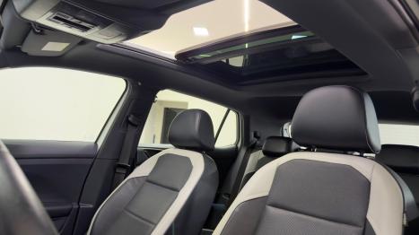 VOLKSWAGEN T-Cross 1.4 4P 250 TSI FLEX HIGHLINE AUTOM�TICO, Foto 9