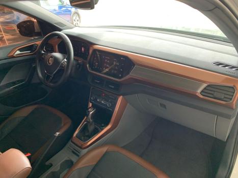 VOLKSWAGEN T-Cross 1.0 4P 200 TSI FLEX COMFORTLINE AUTOM�TICO, Foto 13