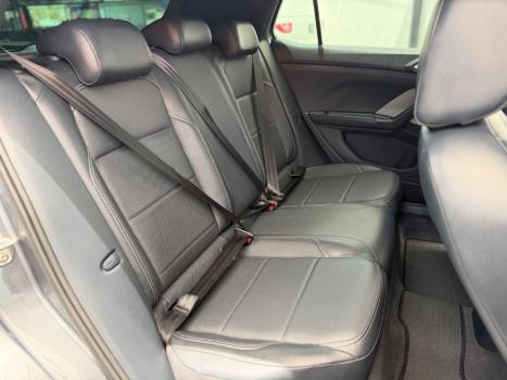 VOLKSWAGEN T-Cross 1.4 4P 250 TSI FLEX HIGHLINE AUTOM�TICO, Foto 5