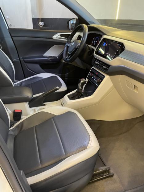 VOLKSWAGEN T-Cross 1.4 4P 250 TSI FLEX HIGHLINE AUTOM�TICO, Foto 8