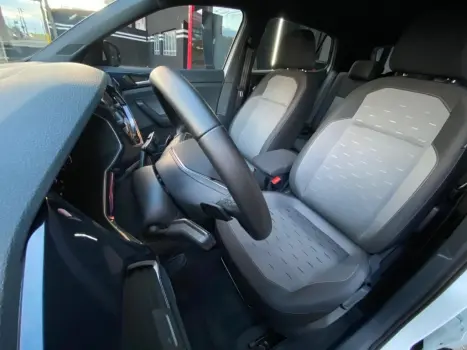 VOLKSWAGEN T-Cross 1.0 4P 200 TSI FLEX COMFORTLINE AUTOM�TICO, Foto 13