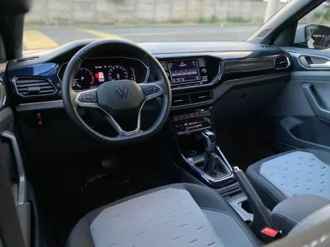 VOLKSWAGEN T-Cross 1.0 4P 200 TSI FLEX COMFORTLINE AUTOM�TICO, Foto 15