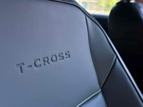 VOLKSWAGEN T-Cross 1.0 4P 200 TSI FLEX COMFORTLINE AUTOM�TICO, Foto 16