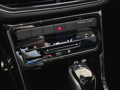 VOLKSWAGEN T-Cross 1.4 4P 250 TSI FLEX HIGHLINE AUTOM�TICO, Foto 7