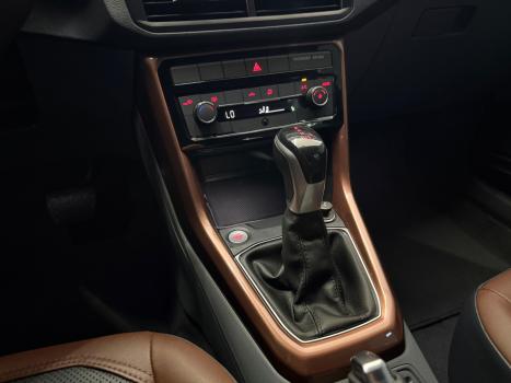 VOLKSWAGEN T-Cross 1.0 4P 200 TSI FLEX COMFORTLINE AUTOM�TICO, Foto 9