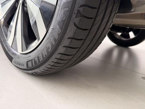 VOLKSWAGEN T-Cross 1.0 4P 200 TSI FLEX COMFORTLINE AUTOM�TICO, Foto 8