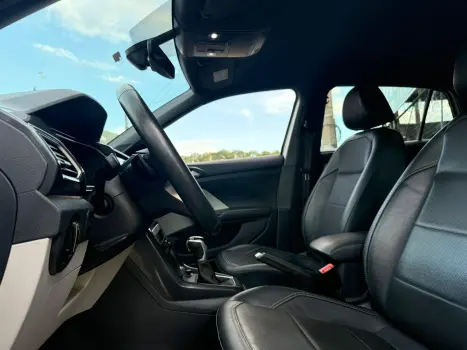 VOLKSWAGEN T-Cross 1.4 4P 250 TSI FLEX HIGHLINE AUTOM�TICO, Foto 12