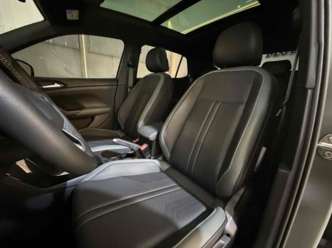 VOLKSWAGEN T-Cross 1.4 4P 250 TSI FLEX EXTREME HIGHLINE DSG AUTOM�TICO, Foto 20