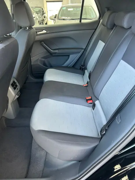 VOLKSWAGEN T-Cross 1.0 4P 200 TSI FLEX COMFORTLINE AUTOM�TICO, Foto 9