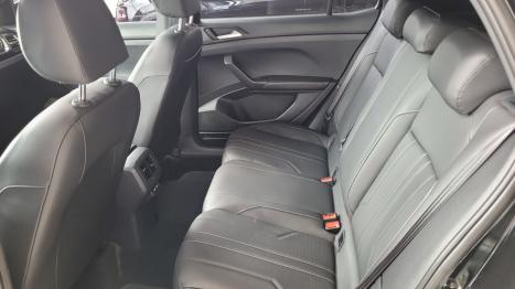 VOLKSWAGEN T-Cross 1.4 4P 250 TSI FLEX HIGHLINE AUTOM�TICO, Foto 9