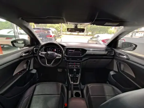 VOLKSWAGEN T-Cross 1.4 4P 250 TSI FLEX HIGHLINE AUTOM�TICO, Foto 8