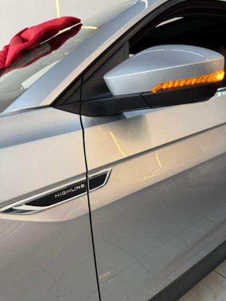 VOLKSWAGEN T-Cross 1.4 4P 250 TSI FLEX HIGHLINE AUTOM�TICO, Foto 7