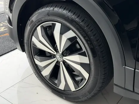 VOLKSWAGEN T-Cross 1.0 4P 200 TSI FLEX COMFORTLINE AUTOM�TICO, Foto 9