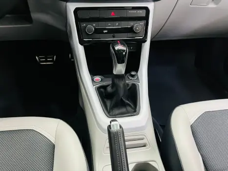 VOLKSWAGEN T-Cross 1.0 4P 200 TSI FLEX HIGHLINE AUTOM�TICO, Foto 15