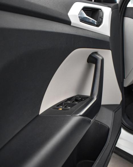 VOLKSWAGEN T-Cross 1.4 4P 250 TSI FLEX HIGHLINE AUTOM�TICO, Foto 10