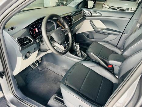 VOLKSWAGEN T-Cross 1.4 4P 250 TSI FLEX HIGHLINE AUTOM�TICO, Foto 13