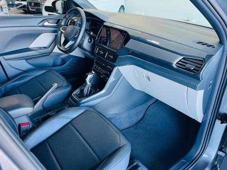 VOLKSWAGEN T-Cross 1.4 4P 250 TSI FLEX HIGHLINE AUTOM�TICO, Foto 16