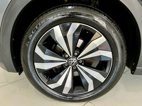 VOLKSWAGEN T-Cross 1.4 4P 250 TSI FLEX HIGHLINE AUTOM�TICO, Foto 13