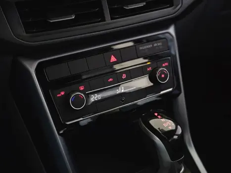 VOLKSWAGEN T-Cross 1.0 4P 200 TSI FLEX COMFORTLINE AUTOM�TICO, Foto 10