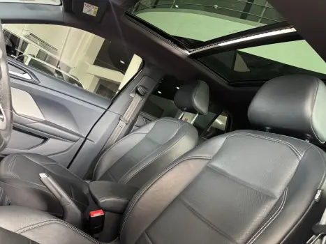 VOLKSWAGEN T-Cross 1.4 4P 250 TSI FLEX HIGHLINE AUTOM�TICO, Foto 16