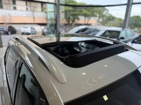 VOLKSWAGEN T-Cross 1.4 4P 250 TSI FLEX HIGHLINE AUTOM�TICO, Foto 14