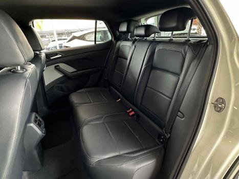 VOLKSWAGEN T-Cross 1.4 4P 250 TSI FLEX HIGHLINE AUTOM�TICO, Foto 10