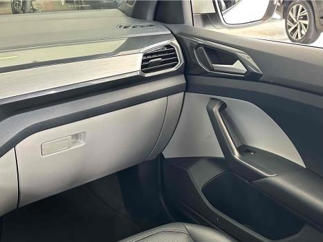 VOLKSWAGEN T-Cross 1.4 4P 250 TSI FLEX HIGHLINE AUTOM�TICO, Foto 17