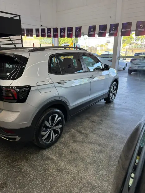 VOLKSWAGEN T-Cross 1.0 4P 200 TSI FLEX, Foto 4