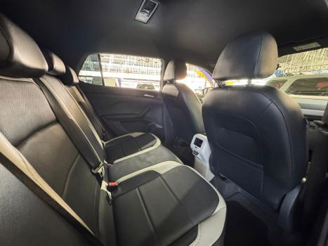 VOLKSWAGEN T-Cross 1.4 4P 250 TSI FLEX HIGHLINE AUTOM�TICO, Foto 13
