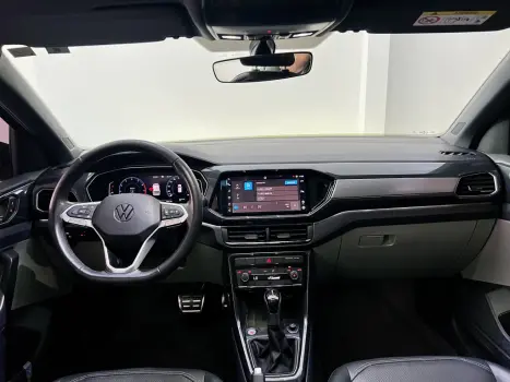 VOLKSWAGEN T-Cross 1.4 4P 250 TSI FLEX HIGHLINE AUTOM�TICO, Foto 8