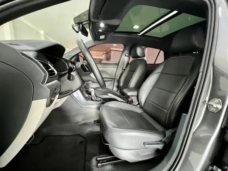 VOLKSWAGEN T-Cross 1.4 4P 250 TSI FLEX HIGHLINE AUTOM�TICO, Foto 11